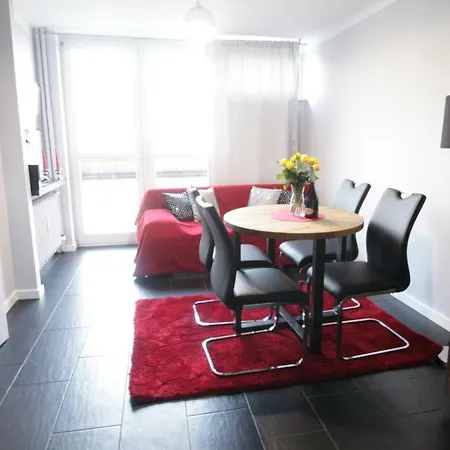 Krolewska Apartament Happy Home Apartman *