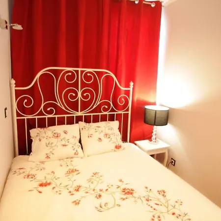 Krolewska Apartament Happy Home Apartman *